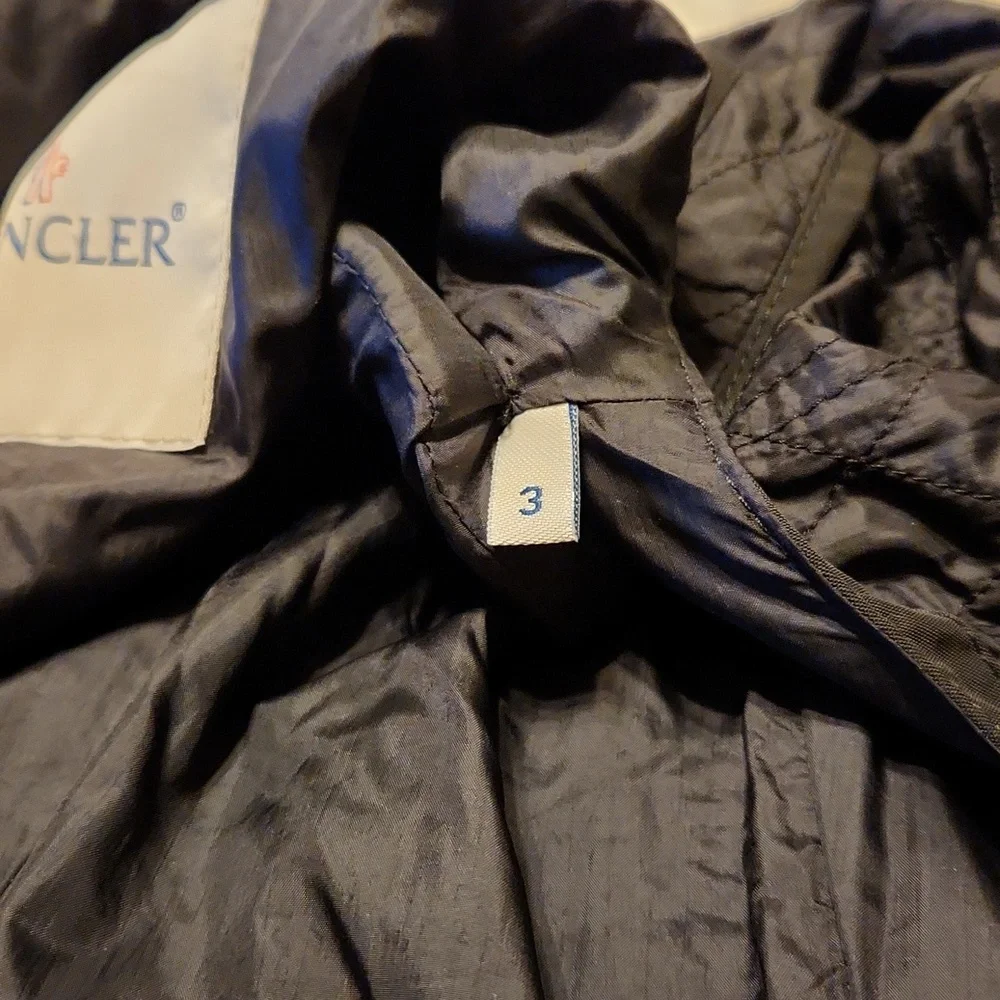 Moncler Women's Lightweight Black Nylon Jacket Size 3 - Picture 15 of 16
